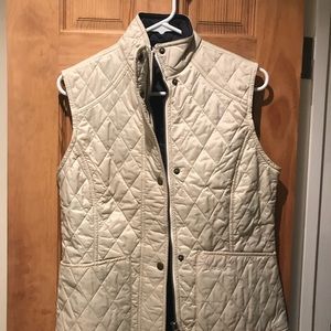 Women’s Quilted Barbour Vest (cream)